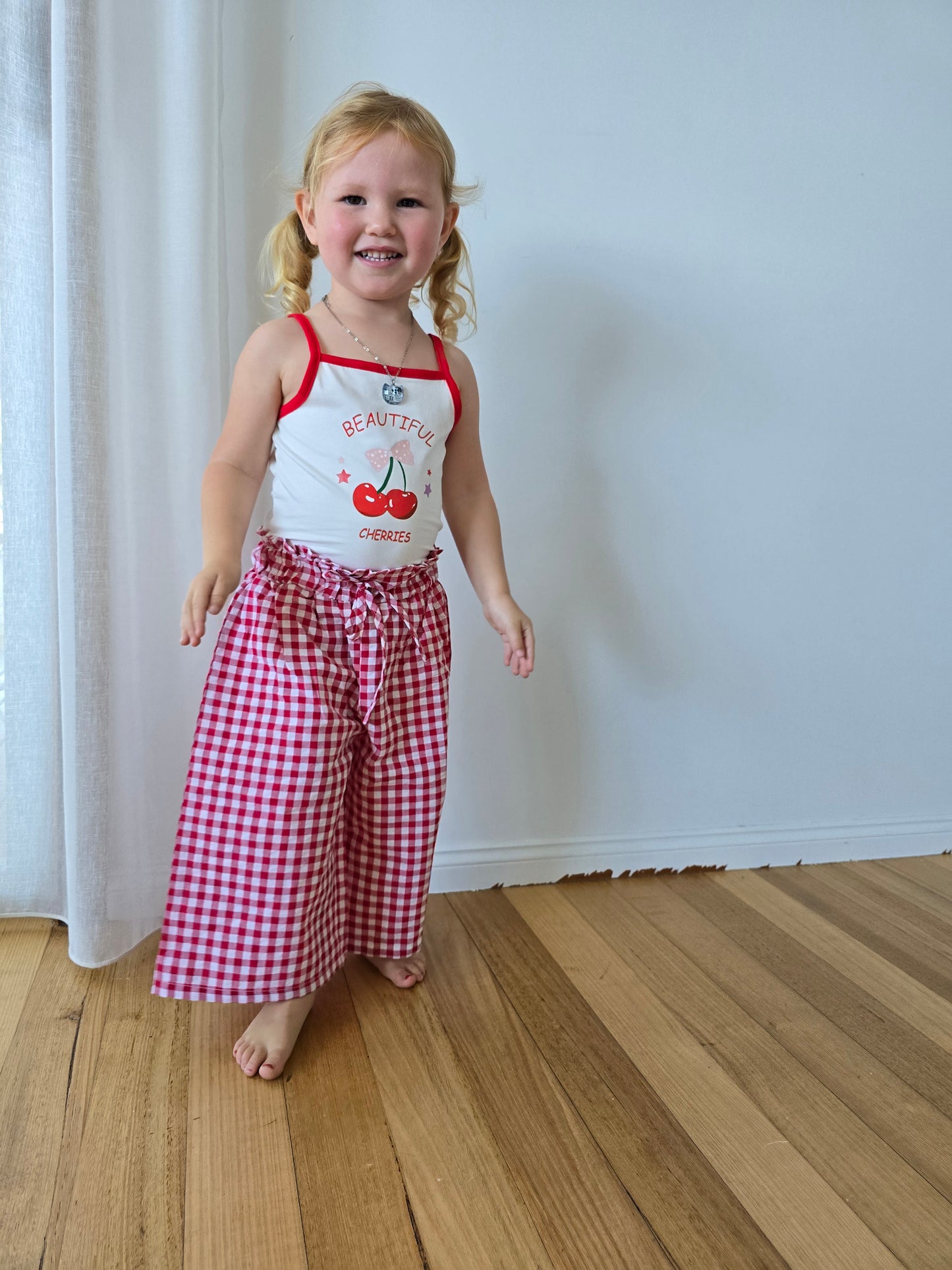 Red cherry set