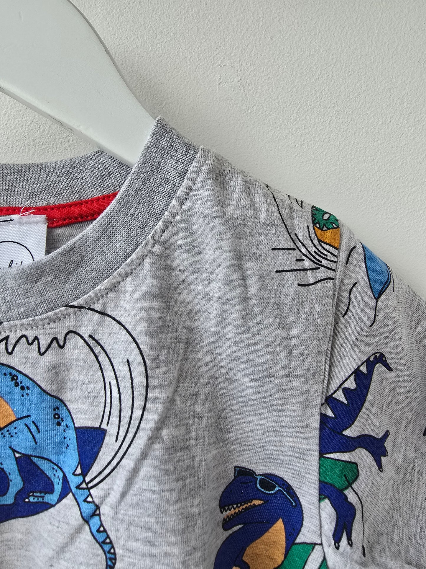 Surfing dino T-shirt