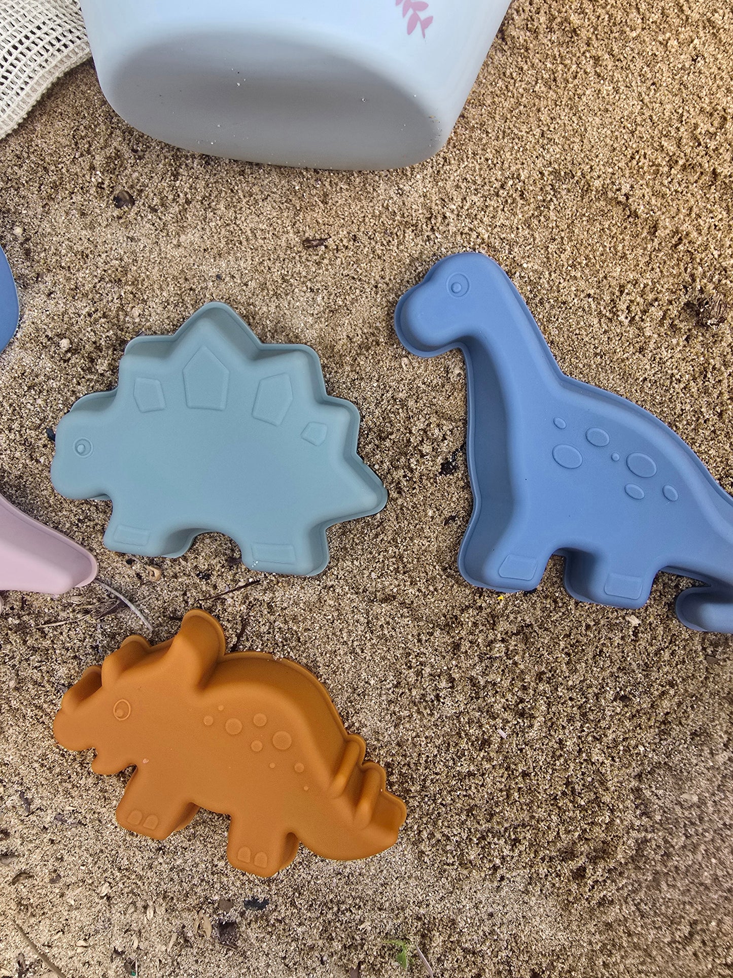 Dinosaur play set
