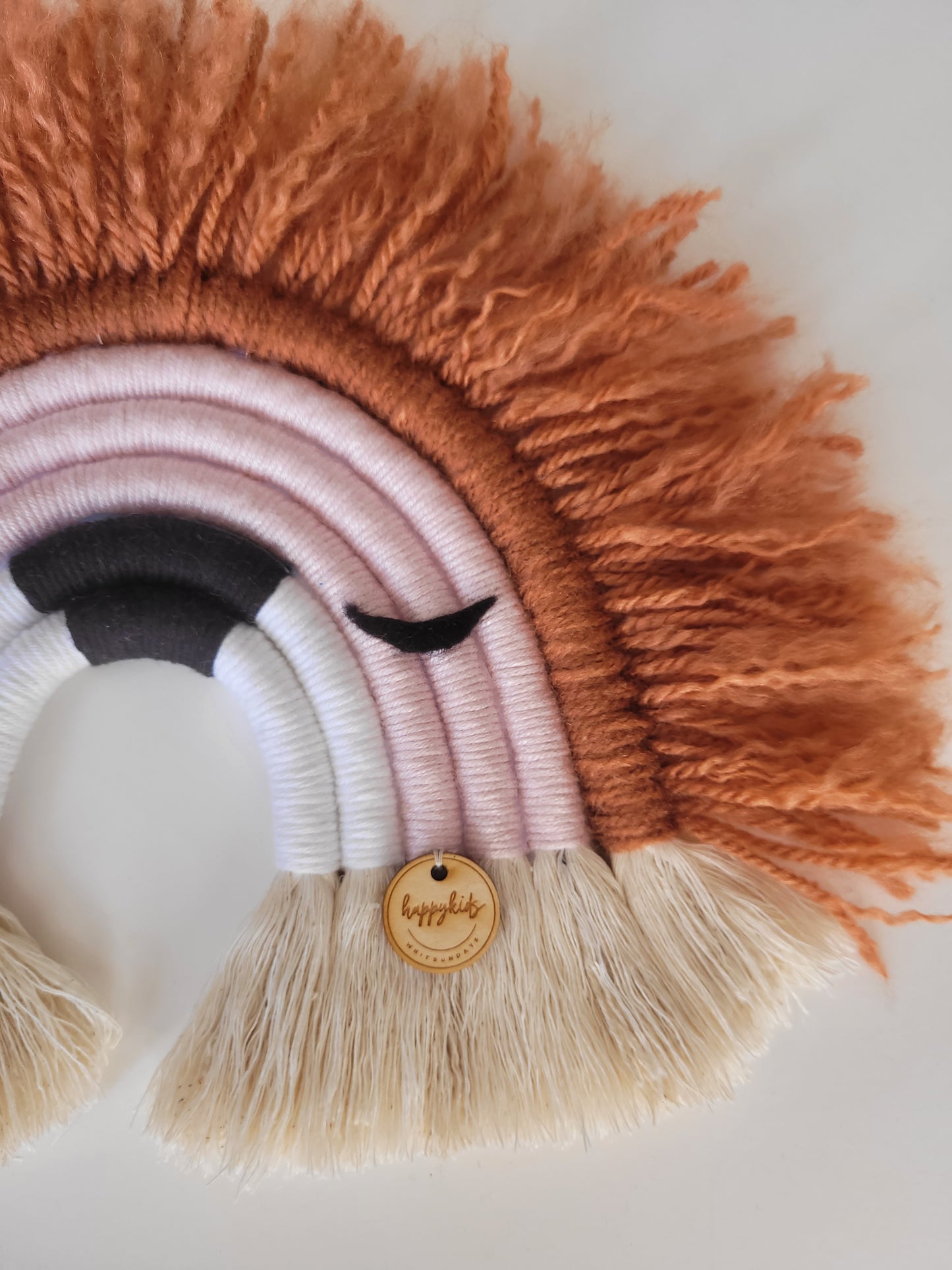 Dusty pink lion