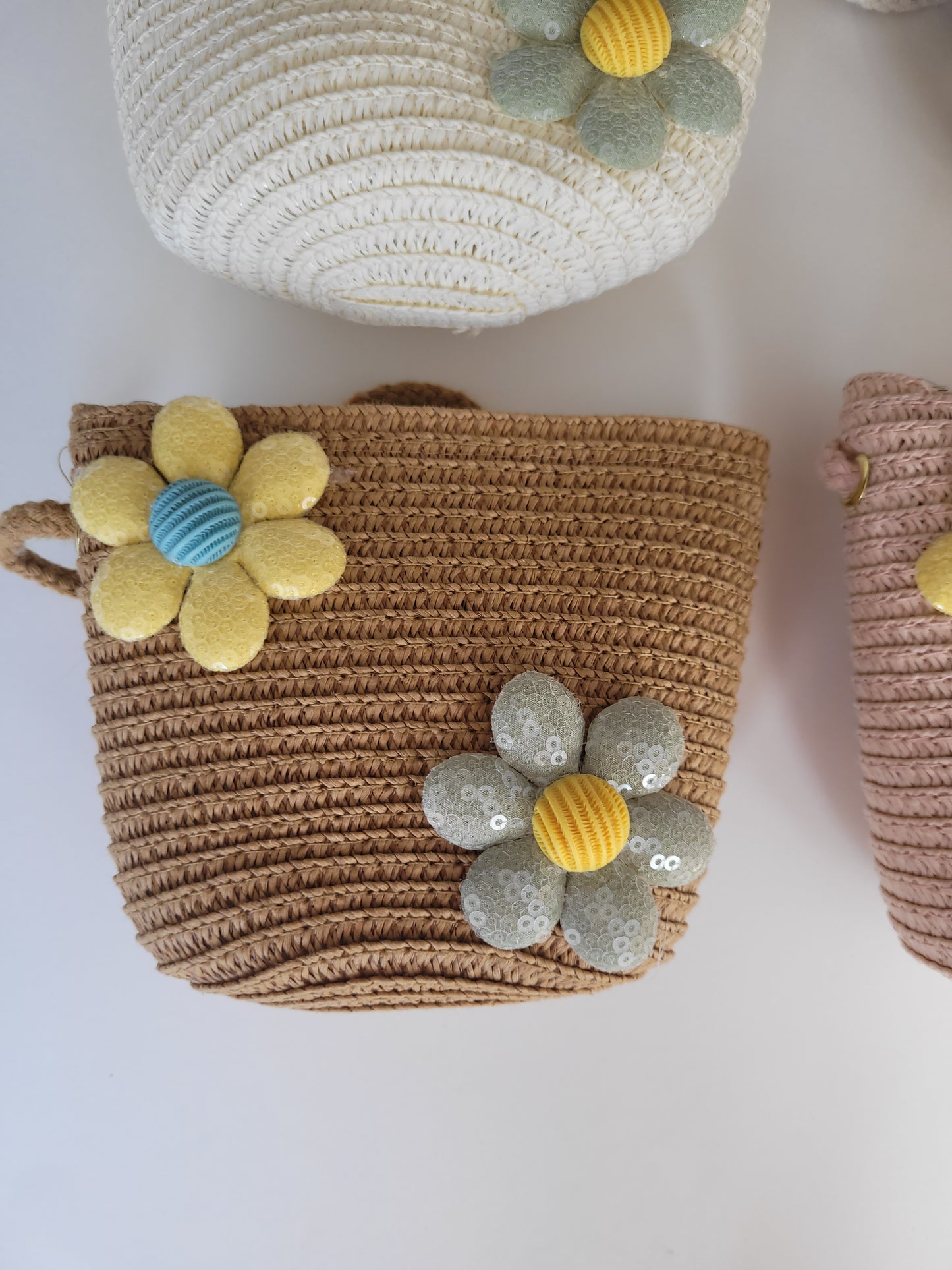 Woven handbags with 2 flowers