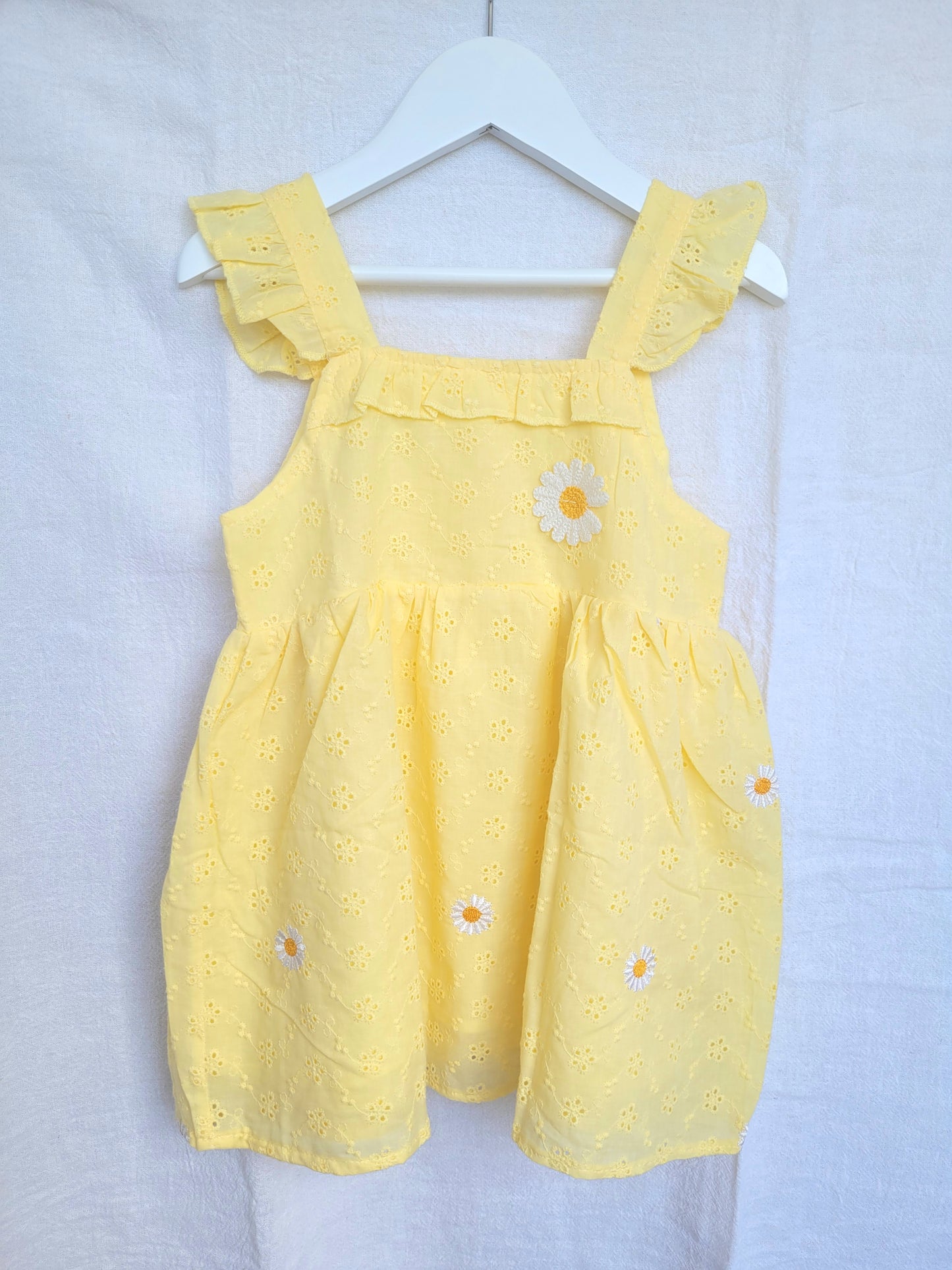 Yellow daisy dress