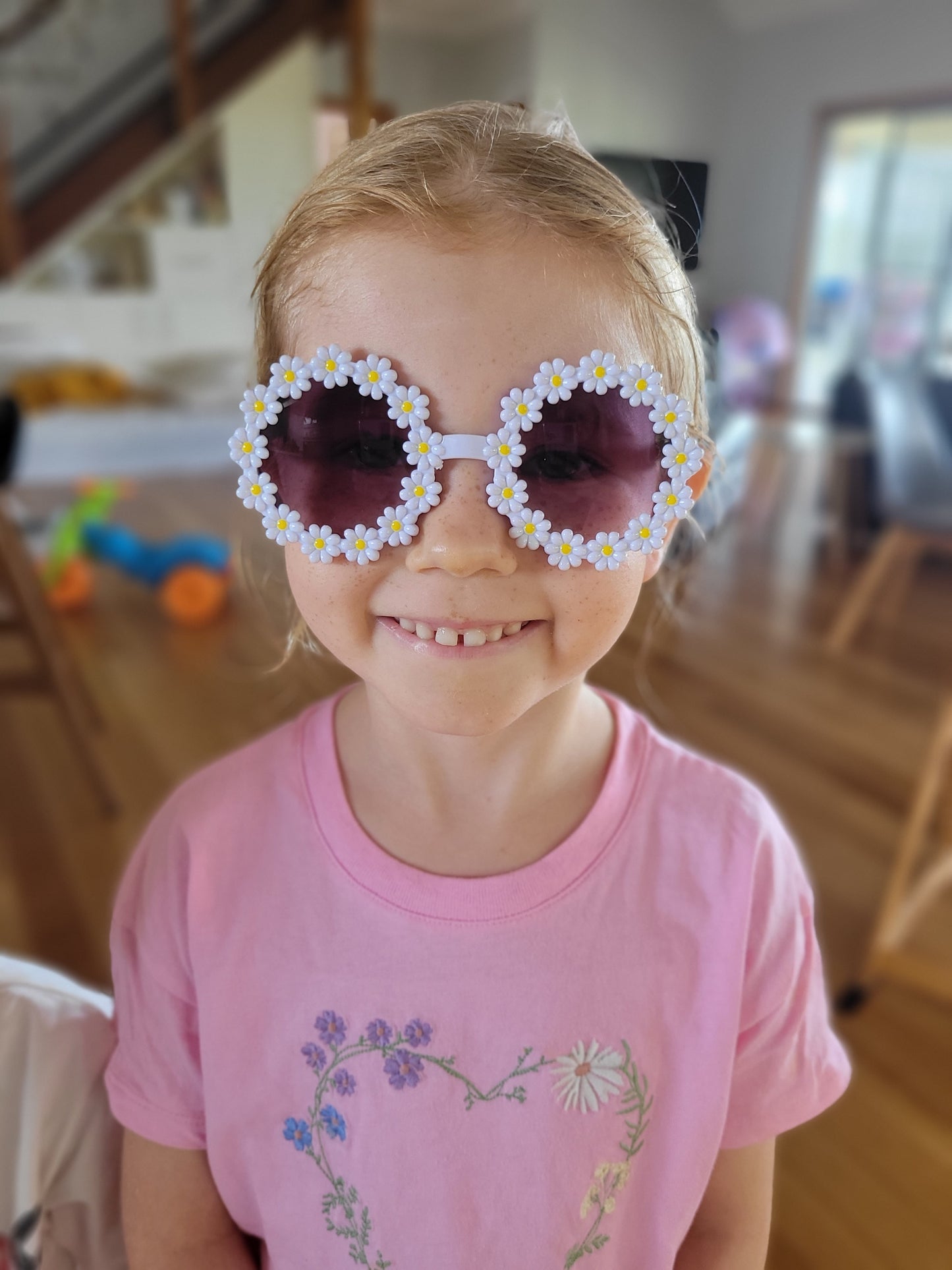 Daisy sunglasses