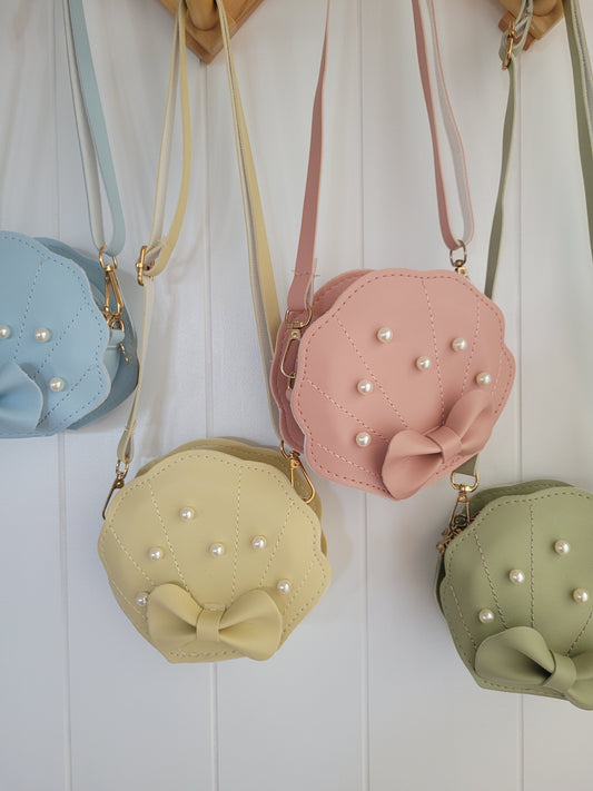 Seashell handbag