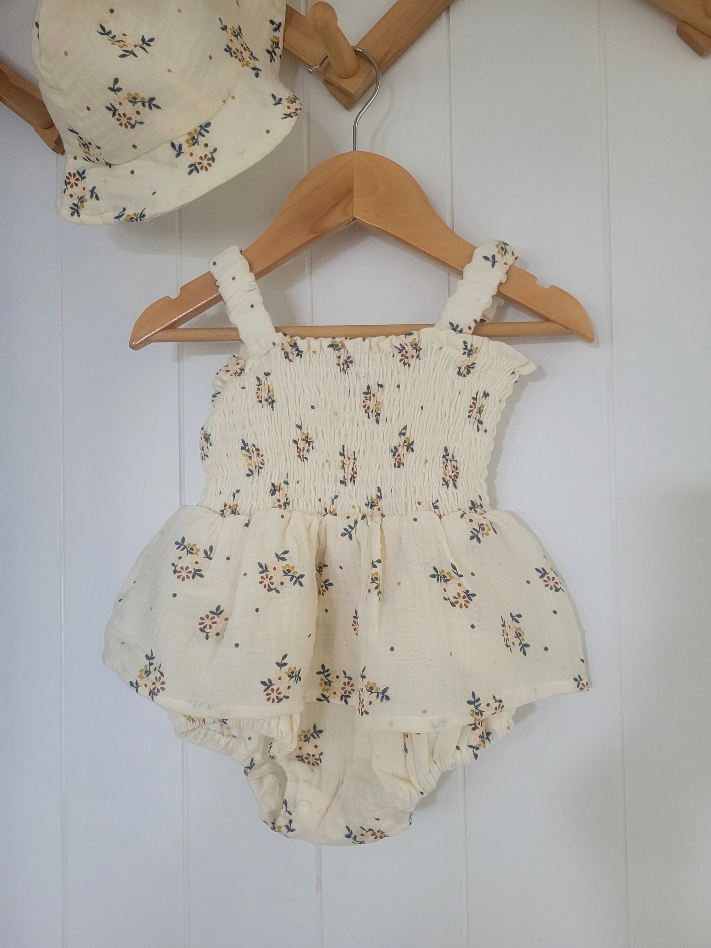 Flower baby dress