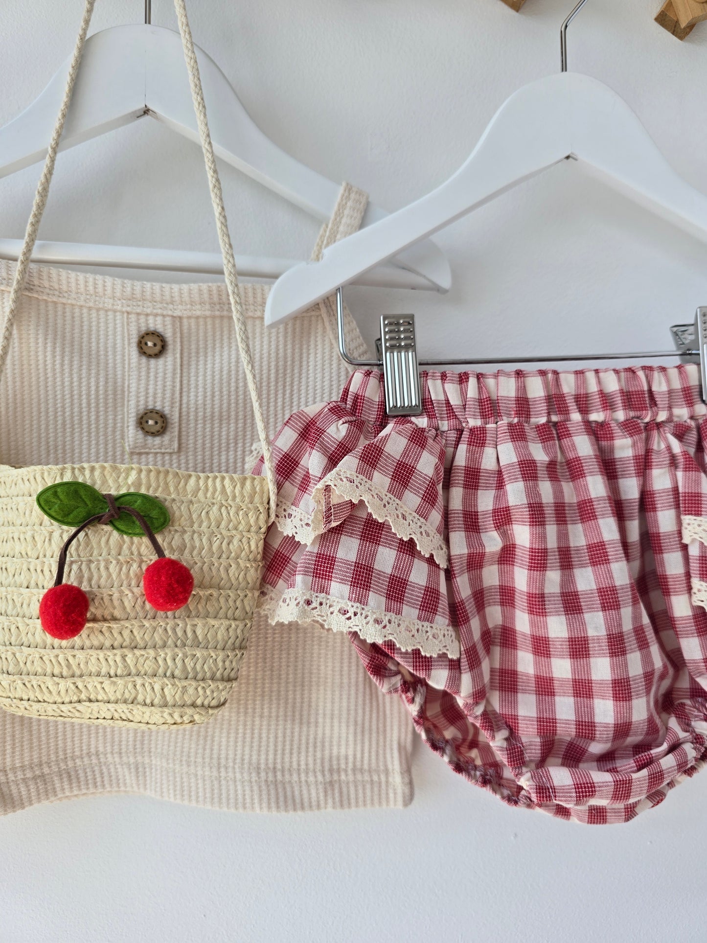 Checkered ruffle bloomers red