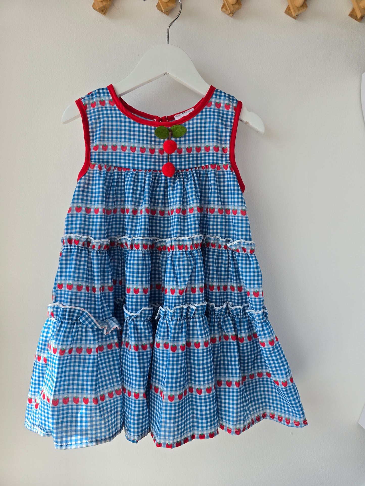Vintage strawberry dress🍓