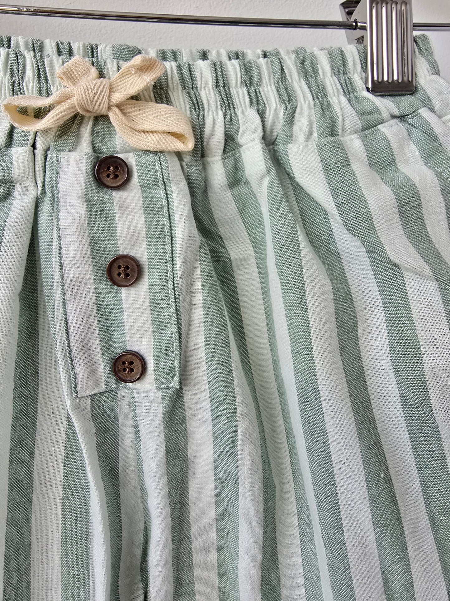 Kiwi striped shorts 🥝