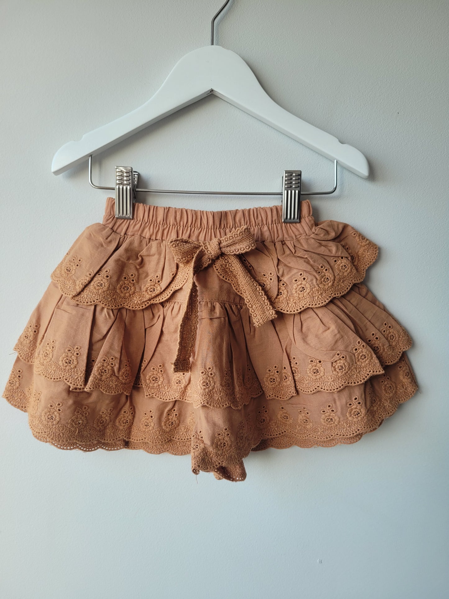 Lace skort brown