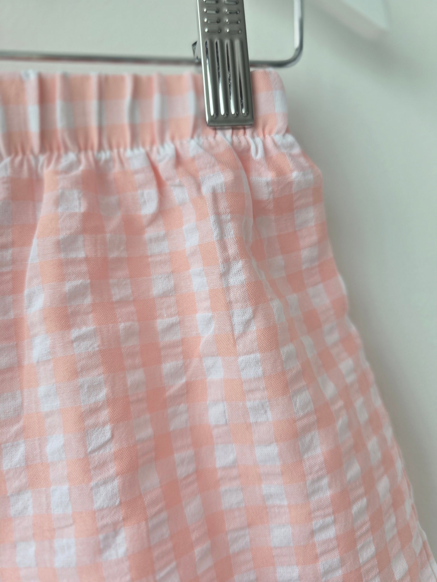 Plaid shorts pink