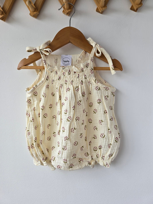 Red flower bubble romper 💮