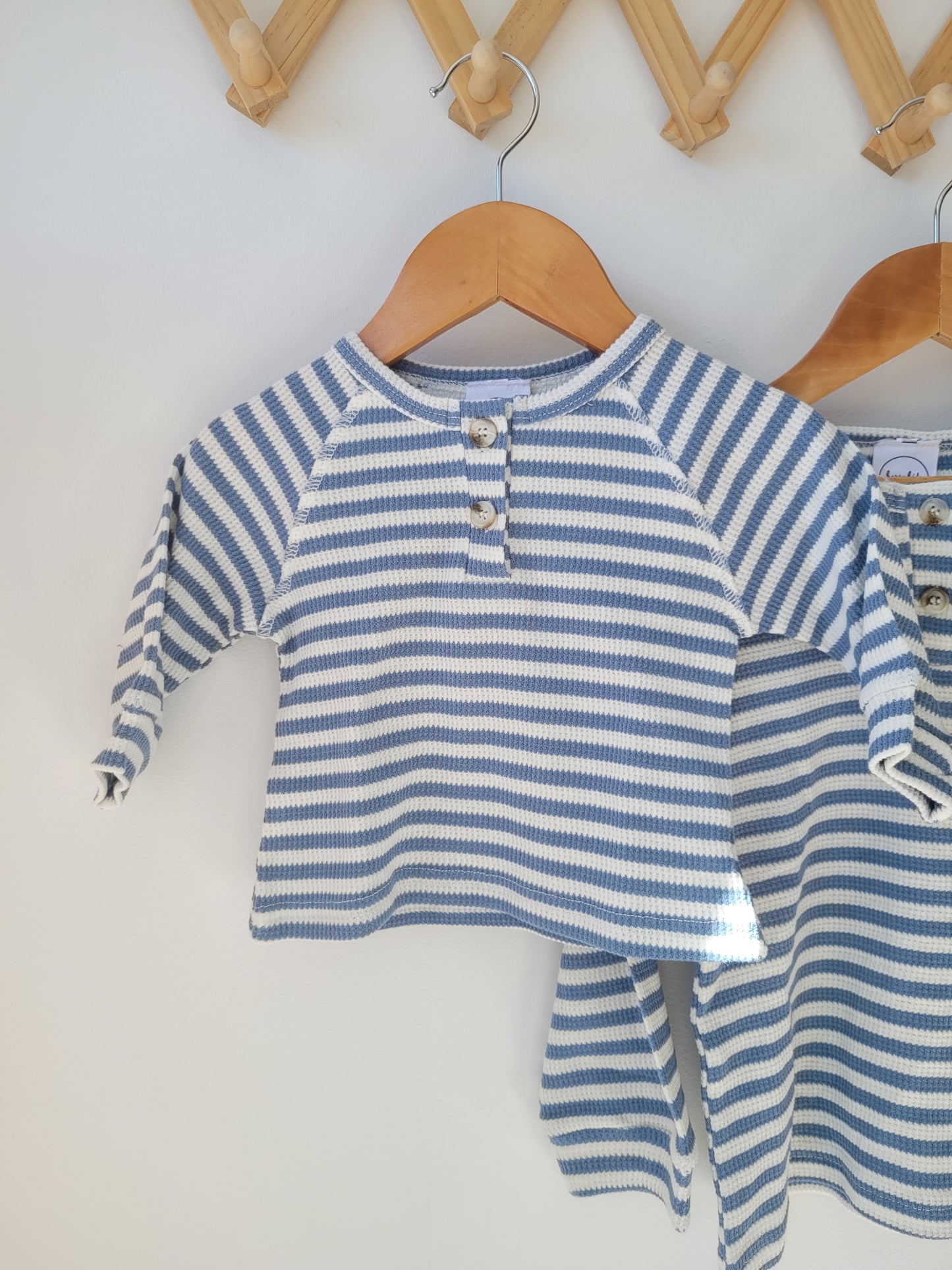 Blue striped longsleeve