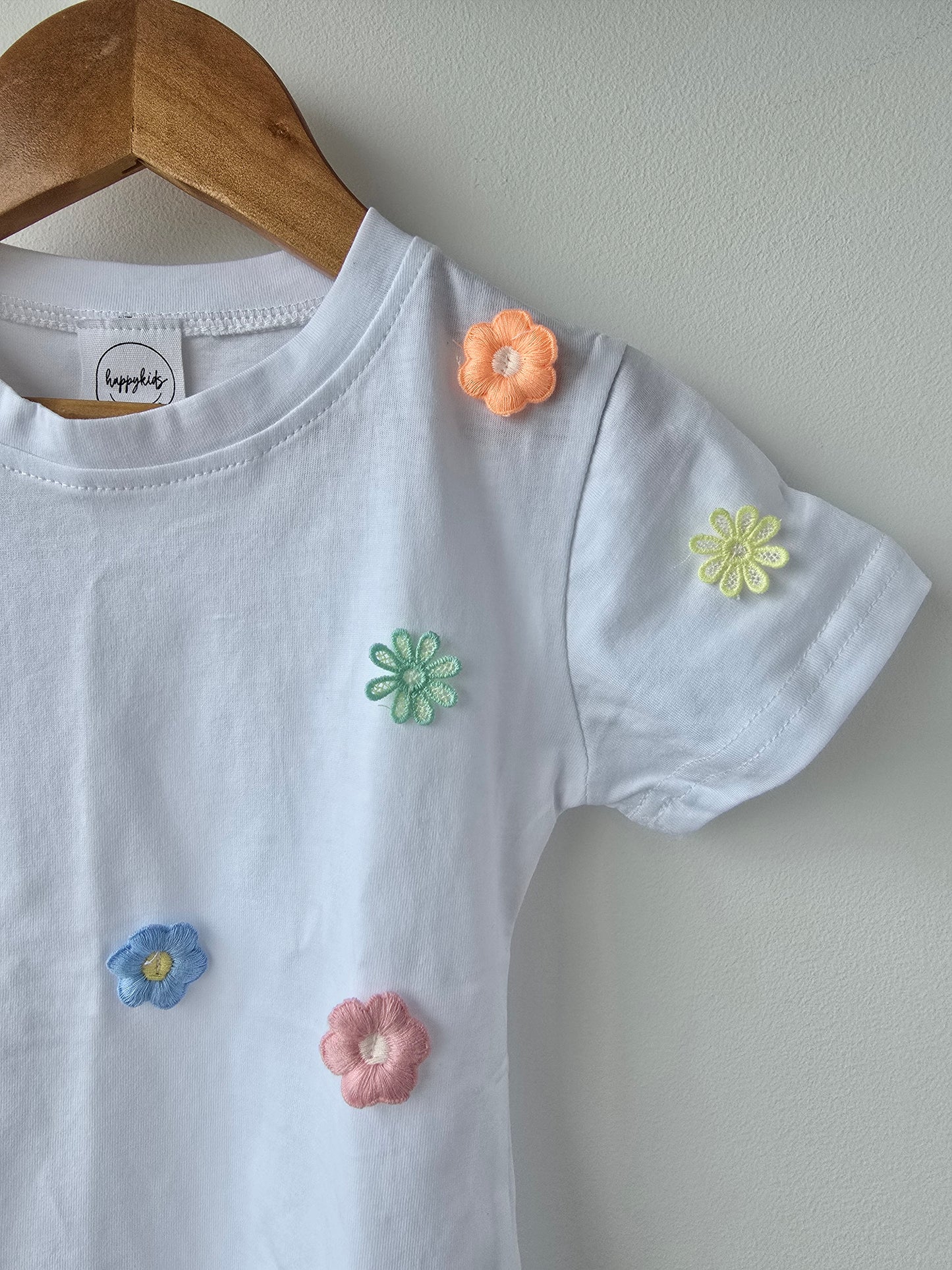 T-shirt with embroidered flowers