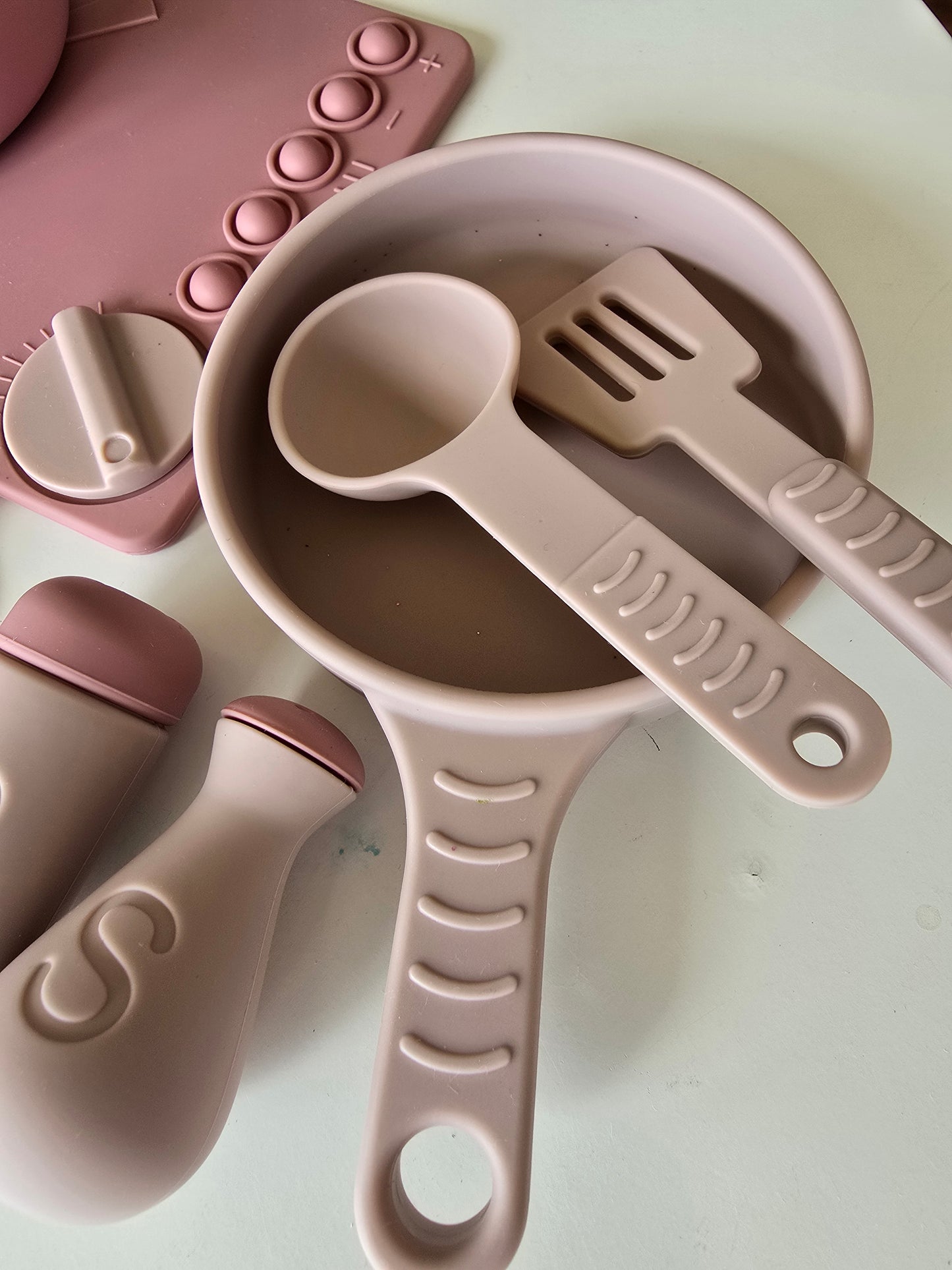 Cooking set dusty pink