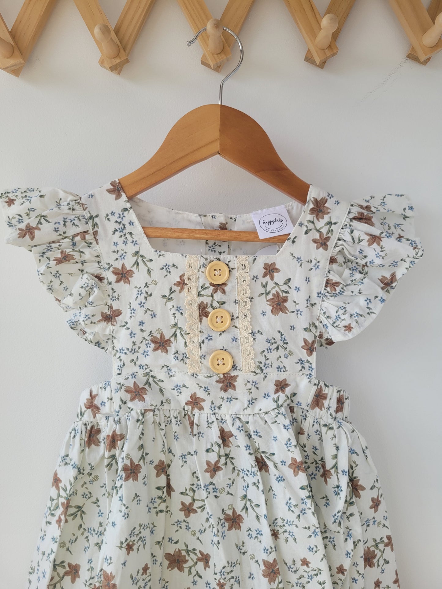 Brown flower dress with opening