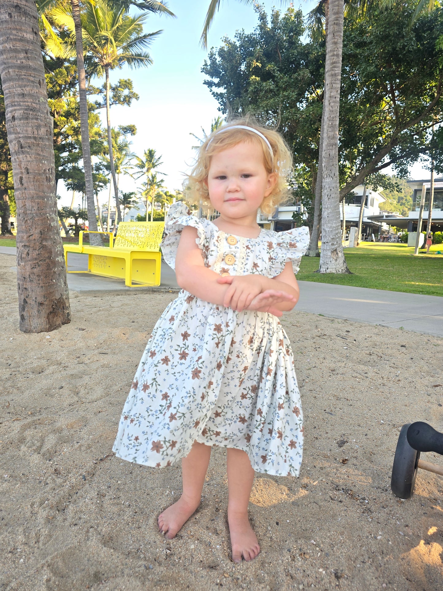 Brown flower dress with opening