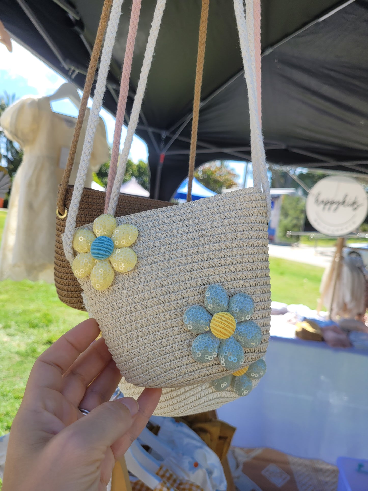 Woven handbags with 2 flowers