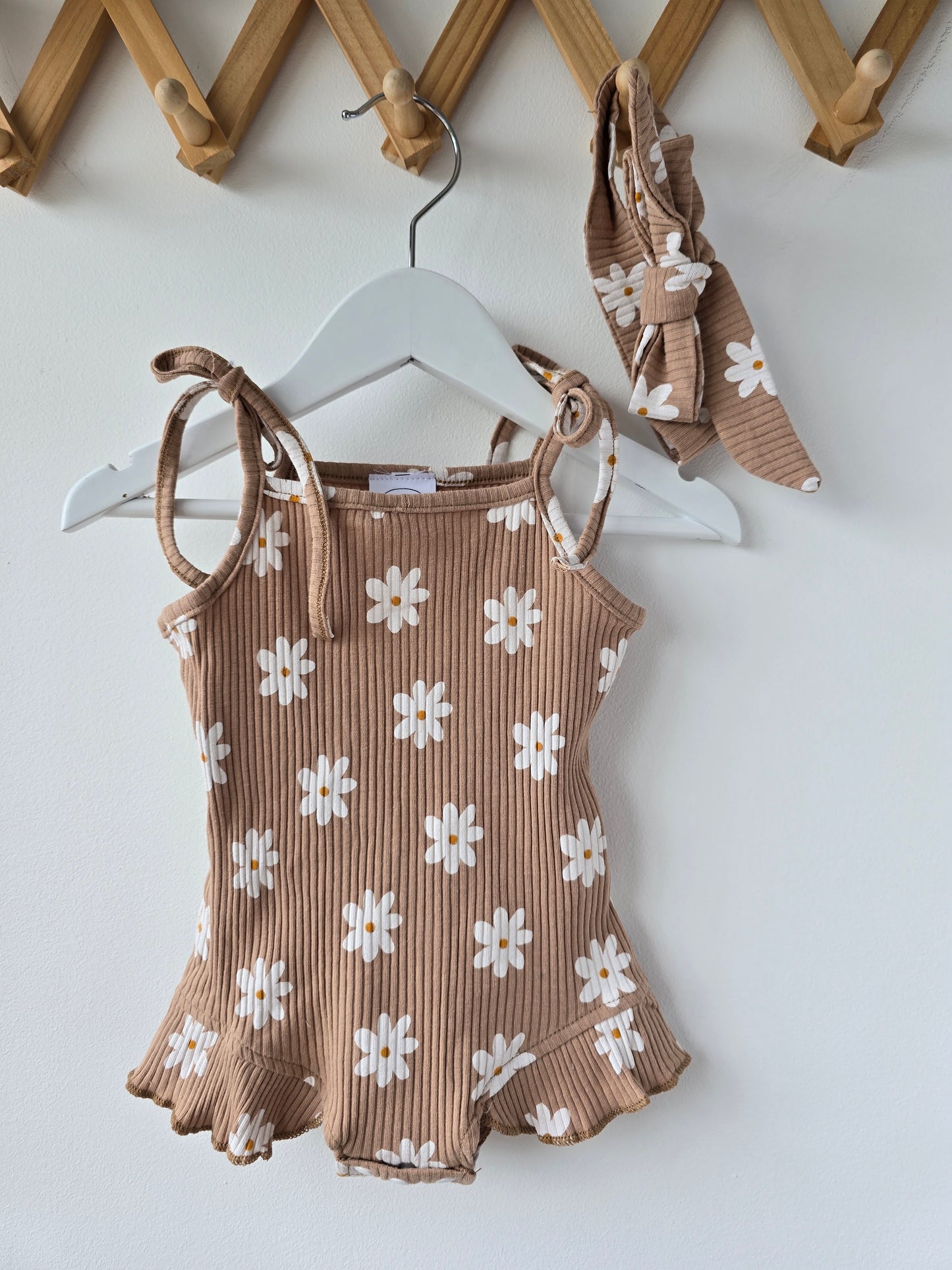 Daisy rib set brown
